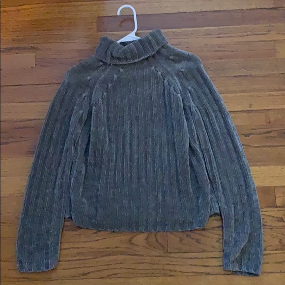 SO GSJC KNIT TURTLE NECK SWEATER (SIZE M) - Picture 2 of 4